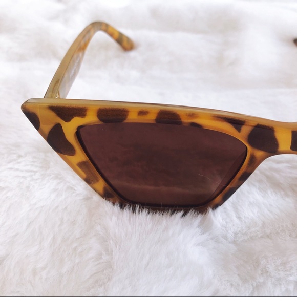 Kendra Brown Full Rim Pointed Fashion Sunglasses - Picture 6 of 8